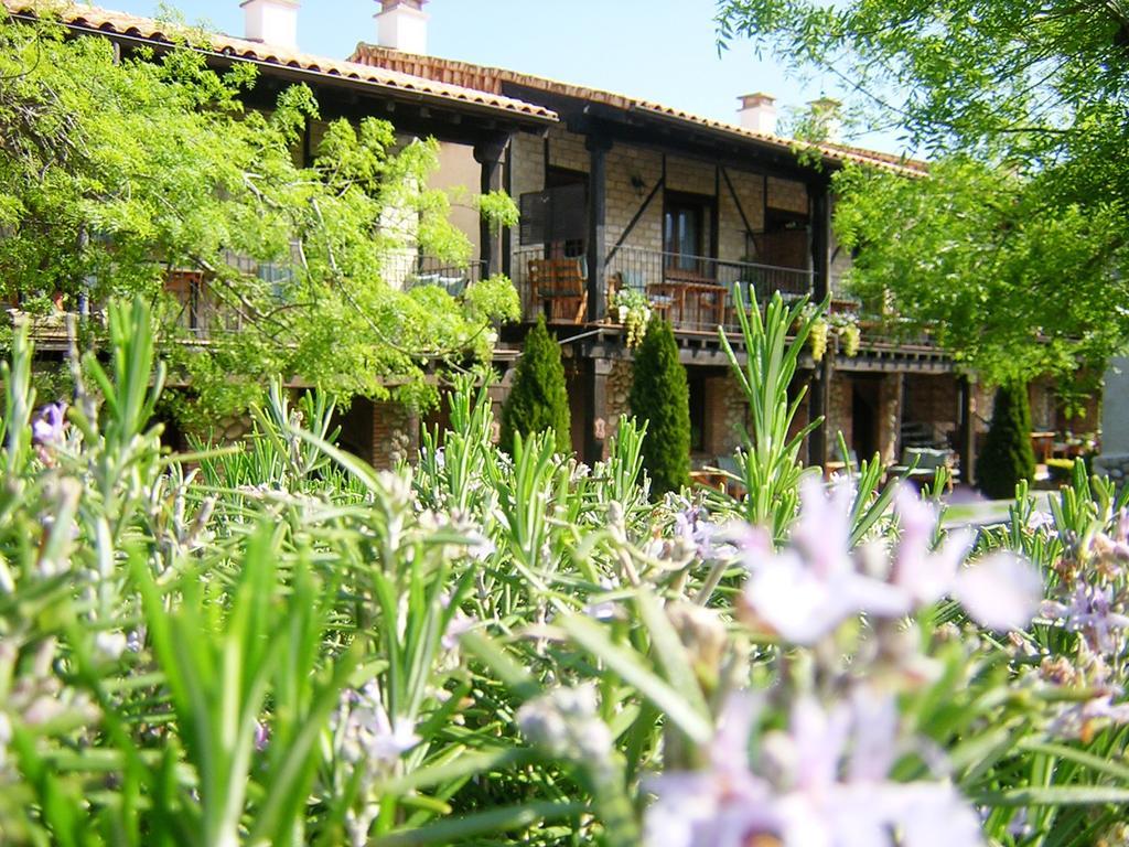 El Canchal De La Gallina - Parking Gratis - Jacuzzi En Privado - Cafeteria - Desayunos - Piscina De Agua Caliente A Partir Del 12 De Abril 2025 헤바스 외부 사진