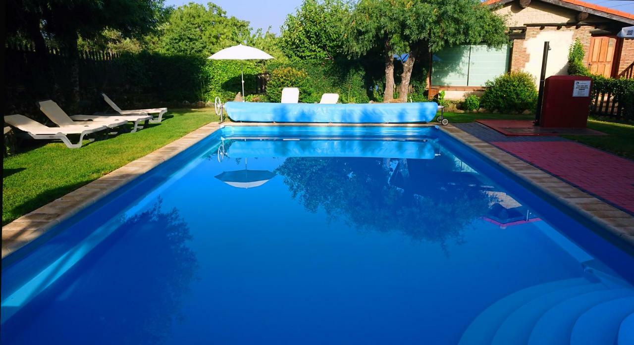 El Canchal De La Gallina - Parking Gratis - Jacuzzi En Privado - Cafeteria - Desayunos - Piscina De Agua Caliente A Partir Del 12 De Abril 2025 헤바스 외부 사진