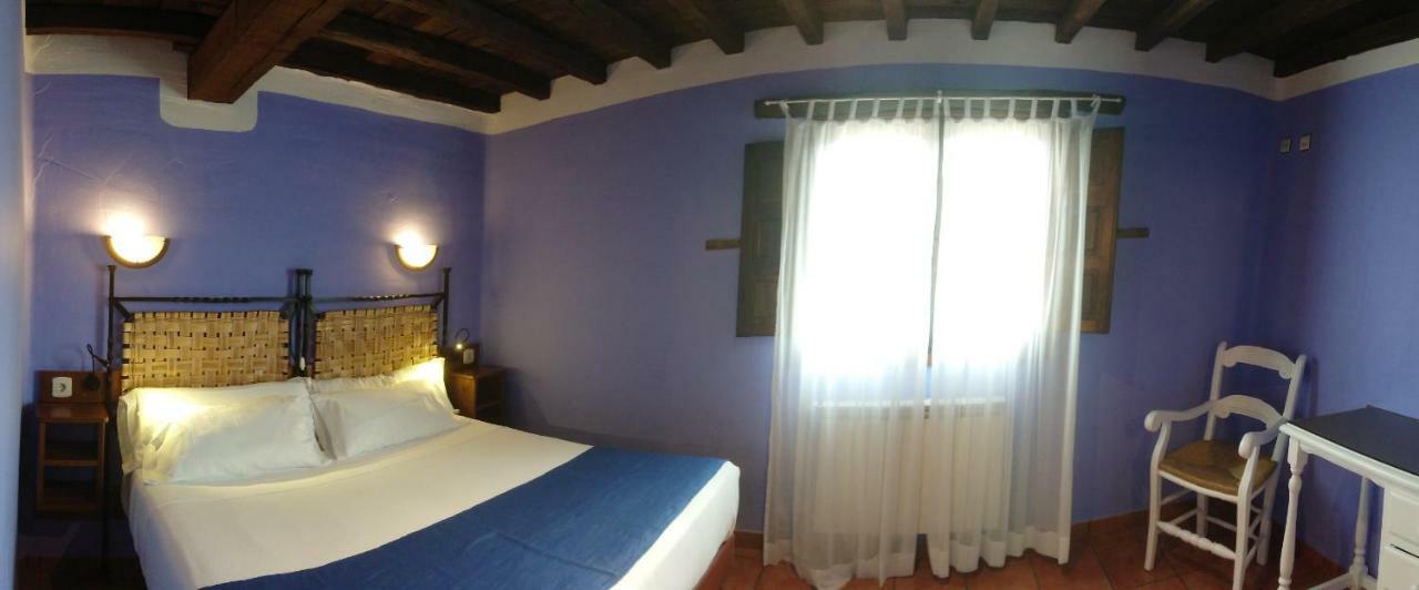 El Canchal De La Gallina - Parking Gratis - Jacuzzi En Privado - Cafeteria - Desayunos - Piscina De Agua Caliente A Partir Del 12 De Abril 2025 헤바스 외부 사진