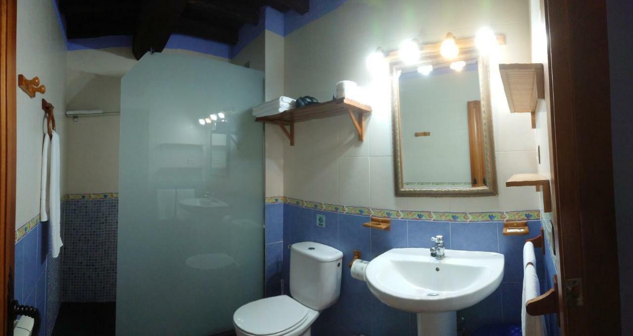 El Canchal De La Gallina - Parking Gratis - Jacuzzi En Privado - Cafeteria - Desayunos - Piscina De Agua Caliente A Partir Del 12 De Abril 2025 헤바스 외부 사진